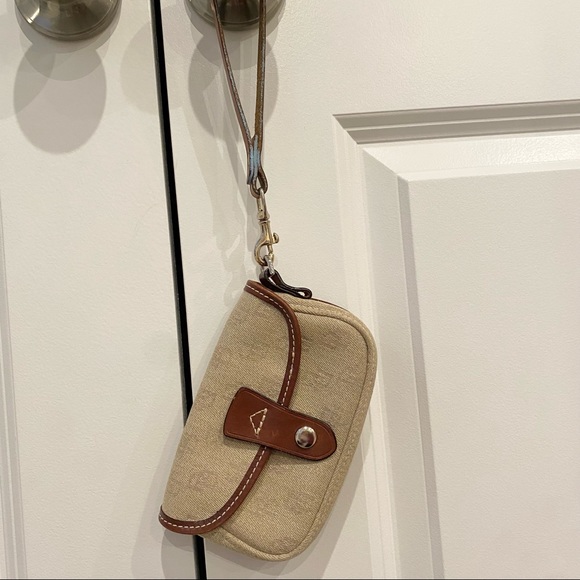 Dooney & Bourke Handbags - Dooney & Bourke small wristlet / wallet